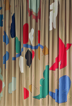 https://www.tatjanagerhard.com/cms/files/projects/artintegration-2025/048 gordijnen BELPAIRE .jpeg